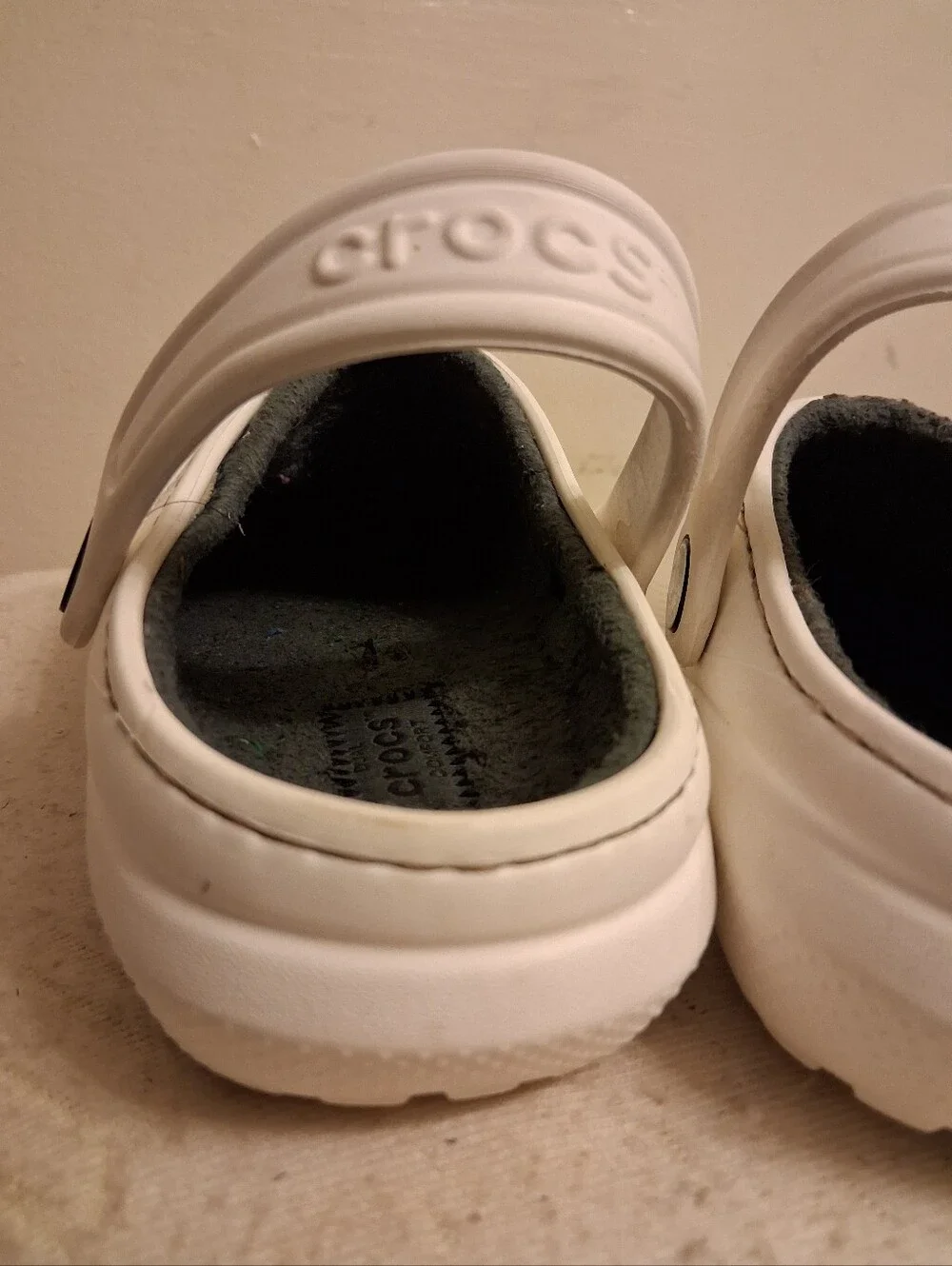 Crocs Kids Classic Clog - White Size J 2 Boys Girls Clean